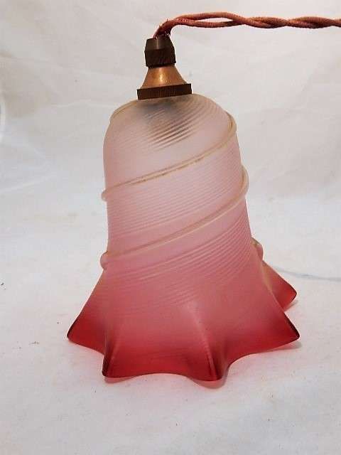 A VICTORIAN RISE AND FALL LAMP WITH A PINK GLASS SHADE