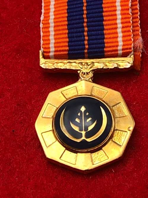D10) PRO PATRIA MEDAL MINIATURE WITH SOLID SUSPENDER