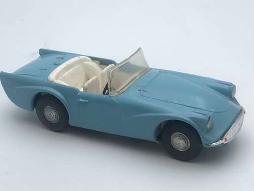 TRIANGLE SPOT-ON DAIMLER SP250