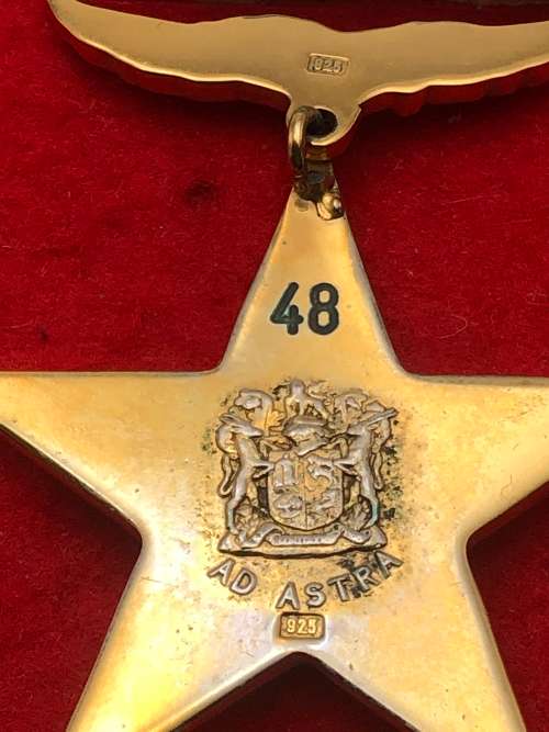 S16) SOUTH AFRICAN AUR FORCE AD ASTRA MEDAL FULL SIZE SILVER
