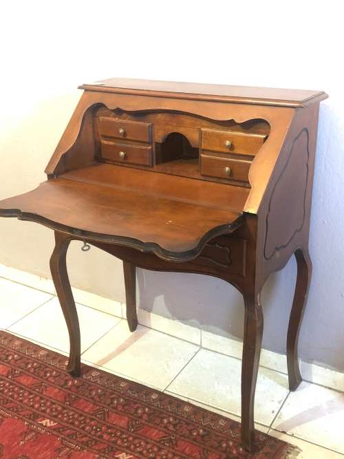 FRENCH LADIES WRITING DESK (BUREAU)IN BEECHWOOD