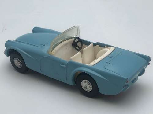 TRIANGLE SPOT-ON DAIMLER SP250
