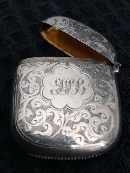 ENGRAVED SILVER VESTA CASE BIRMINGHAM 1894