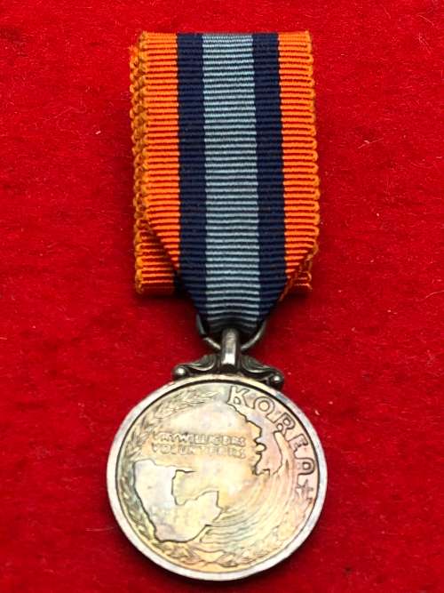 S4) SA- KOREA VOLUNTEERS MINIATURE MEDAL