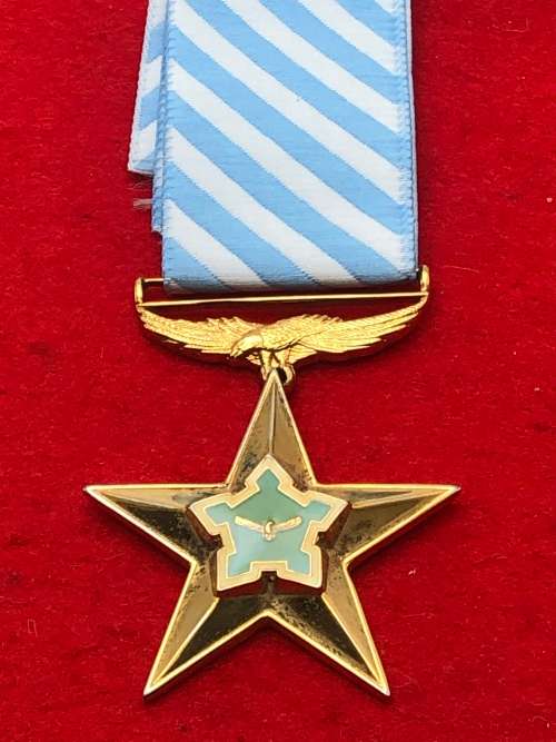 S16) SOUTH AFRICAN AUR FORCE AD ASTRA MEDAL FULL SIZE SILVER