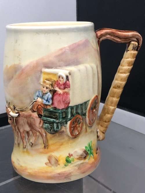 RARE FIELDINGS SARIE MARAIS MUSICAL MUG