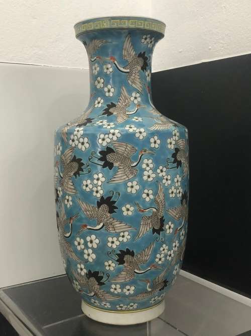 LARGE CHINESE VASE MARKED KANGXI