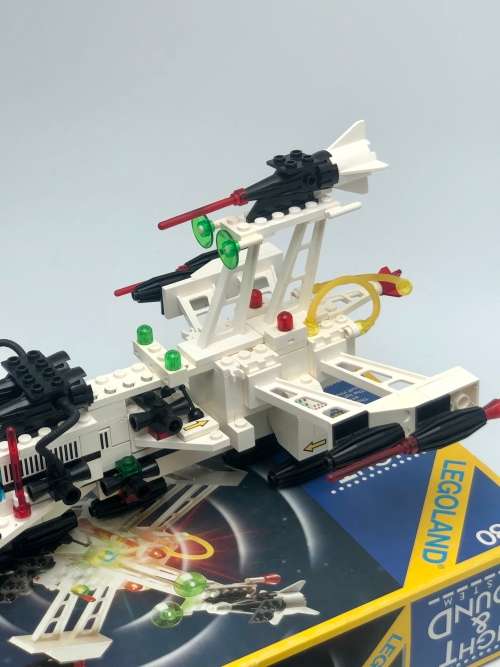 VINTAGE LEGOLAND 6780 WITH BOX AND PAMPHLET 1985