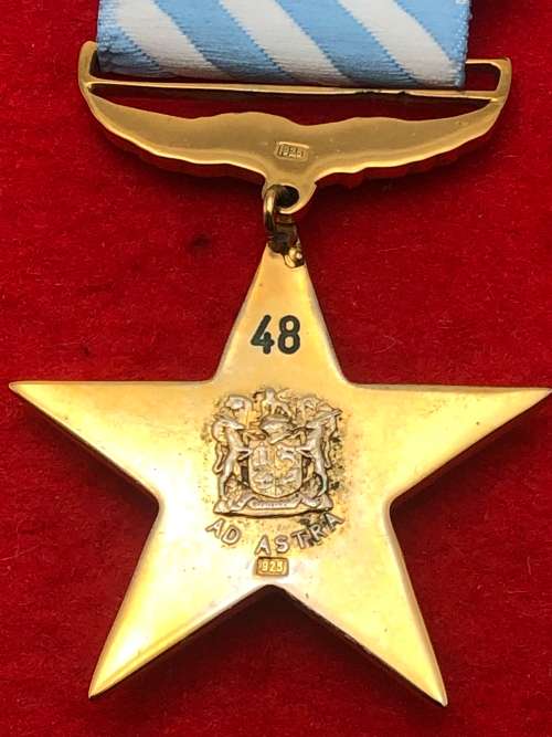 S16) SOUTH AFRICAN AUR FORCE AD ASTRA MEDAL FULL SIZE SILVER