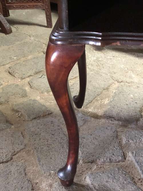 PAIR OF BEDSIDE CABINETS IN IMBUYA (PRICE FOR PAIR)