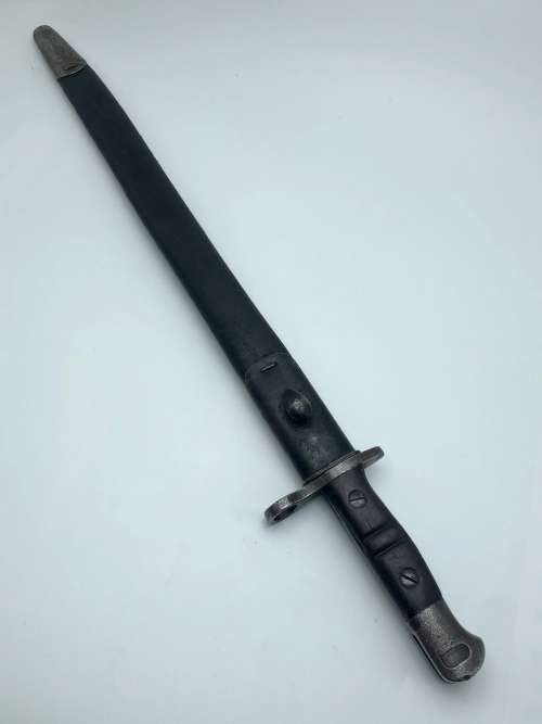 BB1) USA REMINGTON 1913 BAYONET AND SCABBARD