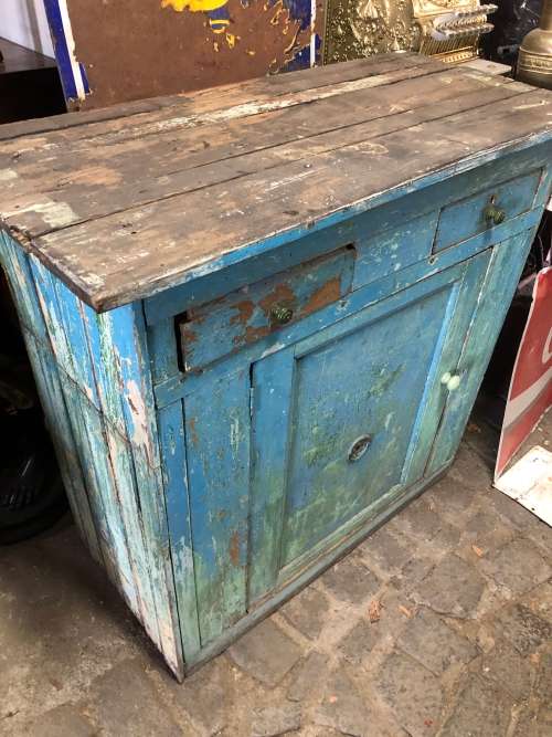 STUNNING VINTAGE BLUE PAINTED CUPBOARD