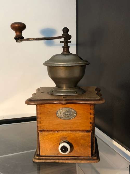 VINTAGE GERMAN COFFEE GRINDER
