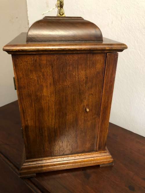 GOOD QUALITY SMITHS BRACKET  CLOCK IN WALNUT