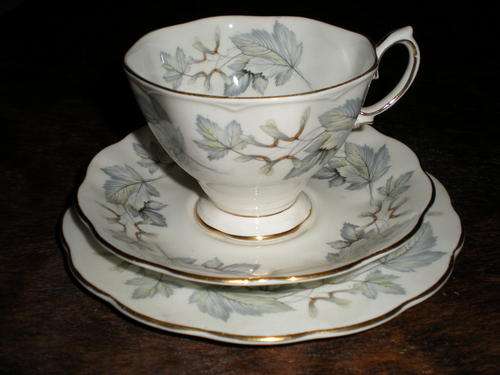 ROYAL ALBERT SILVER MAPLE TRIO