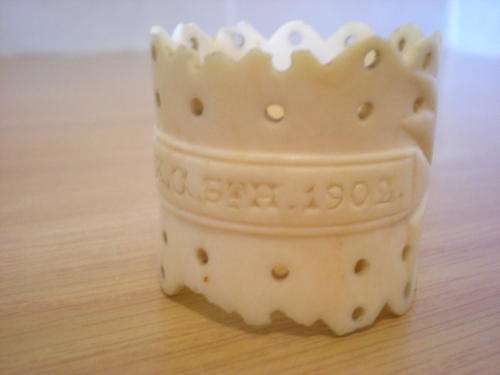 ANGLO BOER WAR SERVIETTE RING INSCRIBED A.M. VILJOEN ST.H(ST HELENA) 1902