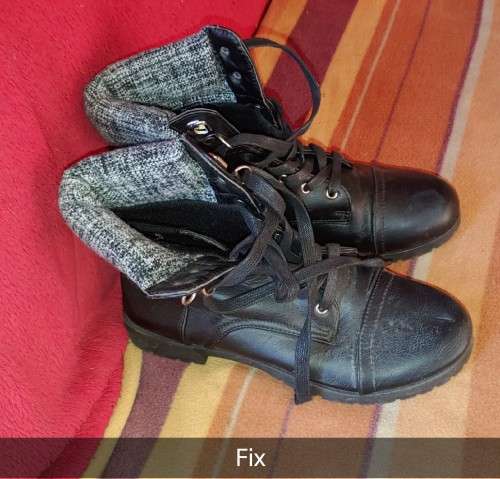 Size 4 ladies boots for sale. 5 pairs