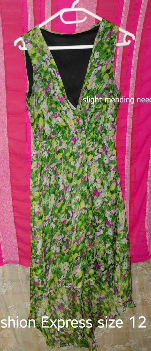 Ladies clothing for sale. 6 Pieces. See pics