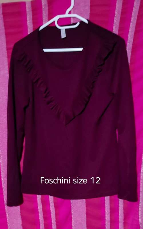 Ladies clothing for sale. 6 Pieces. See pics