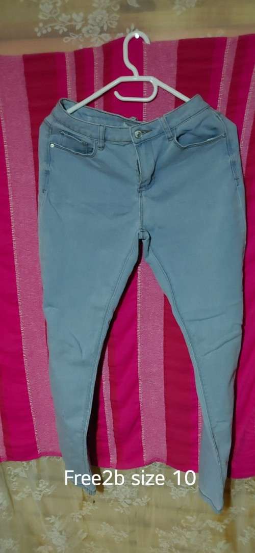 Ladies Jeans for sale. 4 items