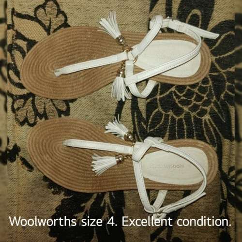 Ladies shoes for sale. 8 pairs