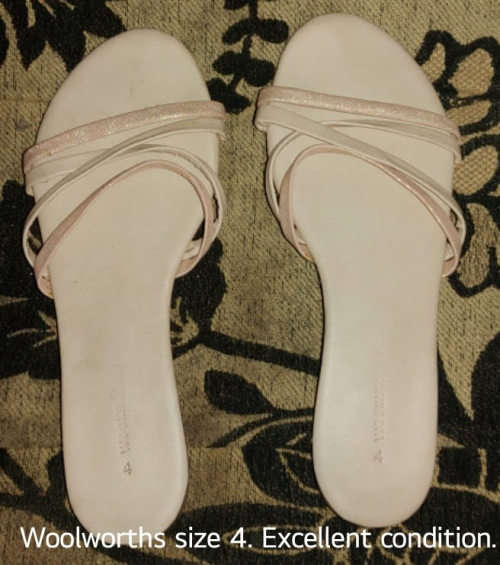 Ladies shoes for sale. 8 pairs