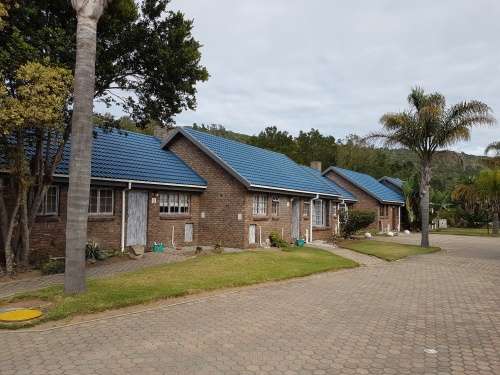 BAYWATER VILLAGE WEEKEND GET AWAY 28/05/2021 - 31/05/2021 (2 Bedrooms, Sleep 4 Adults, Max 6 People)