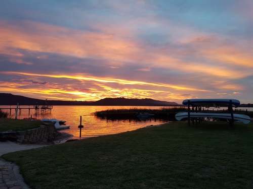 BAYWATER VILLAGE WEEKEND GET AWAY 28/05/2021 - 31/05/2021 (2 Bedrooms, Sleep 4 Adults, Max 6 People)