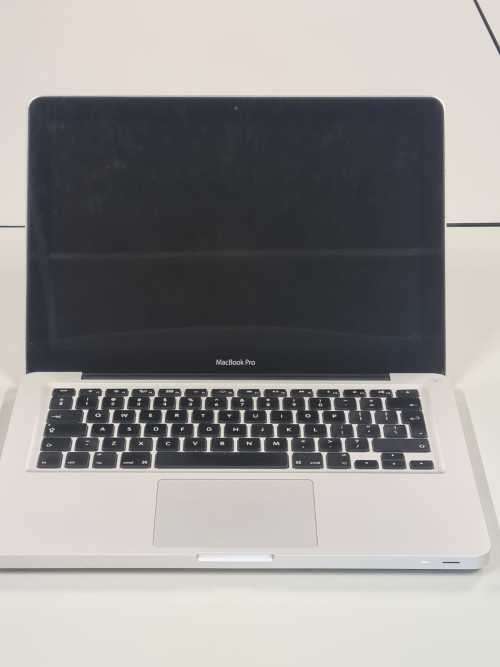 MacBook Pro 13.3-inch | Core i5 2.5GHz | 16GB RAM | 500GB HDD