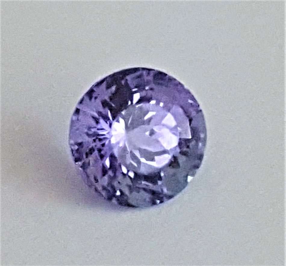Certified of Blue Violet Tanzanite Round Gemstone 6mm - 0.99ct.,