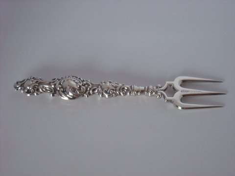 Hallmarked Silver Fork Birmingham 1906, Sydney & Co, 15.6g