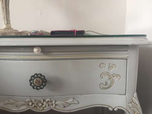 Bedside Table on Queen Anne Legs