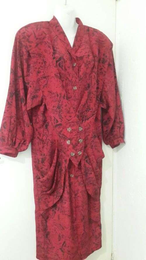 Red button detail midi dress