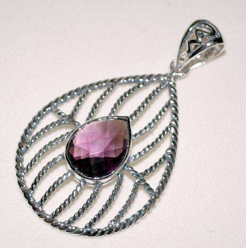 **** STUNNING AMETHYST .925 STERLING SILVER PENDANT