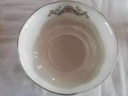 A Royal Standard Fine Bone China England - Milk Jug and Sugar Bowl - Mandarin