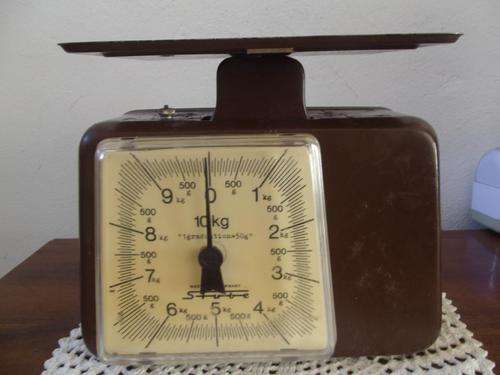 A Vintage Stube Kitcken Scale - Brown