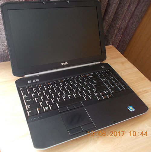 DELL E5520 15.6" CORE i5, 160GB HD, 4GB RAM, BUILT-IN 3G, WIN 7 PRO,CAM,BACKLIT KEYBOARD, DVD-RW ETC