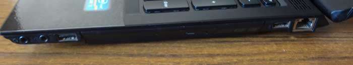 [SALE] LENOVO B570e, i3 2ND GEN, 320GB HD, 4GB RAM, 15.6 INCH , WIN 10 HOME, DVD RW, ETC