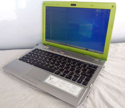 SONY VAIO Y SERIES VPCYB35AG, 320GB HD, 4GB RAM, AMD RADEON GRAPHICS, 13.3INCH , WIN 10 HOME, ETC