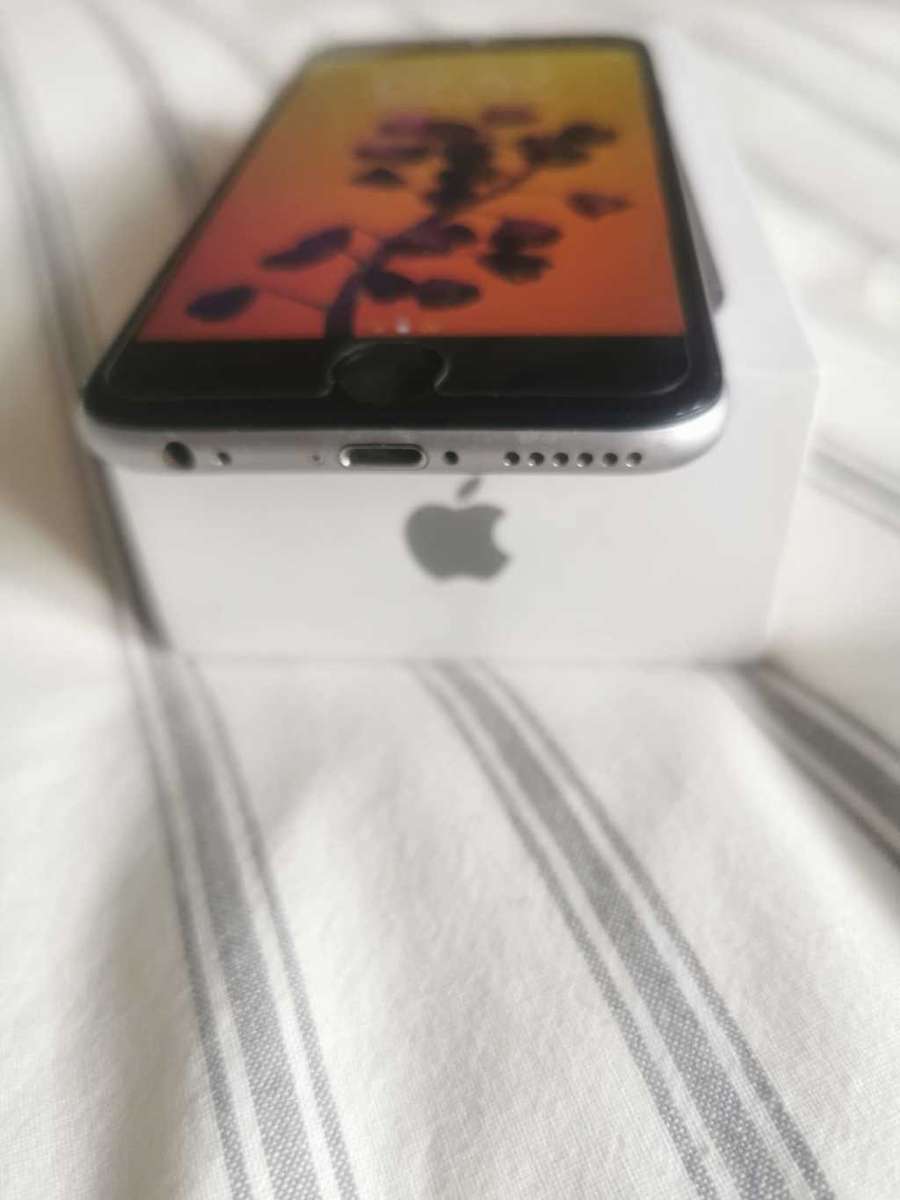 iPhone 6 | 32GB | SPACE GREY | COMES WITH ORIGINAL BOX