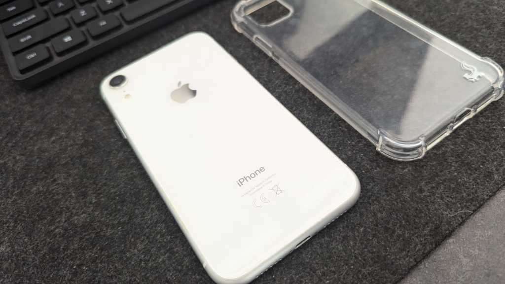 Apple iPhone XR MINT CONDITION!!!