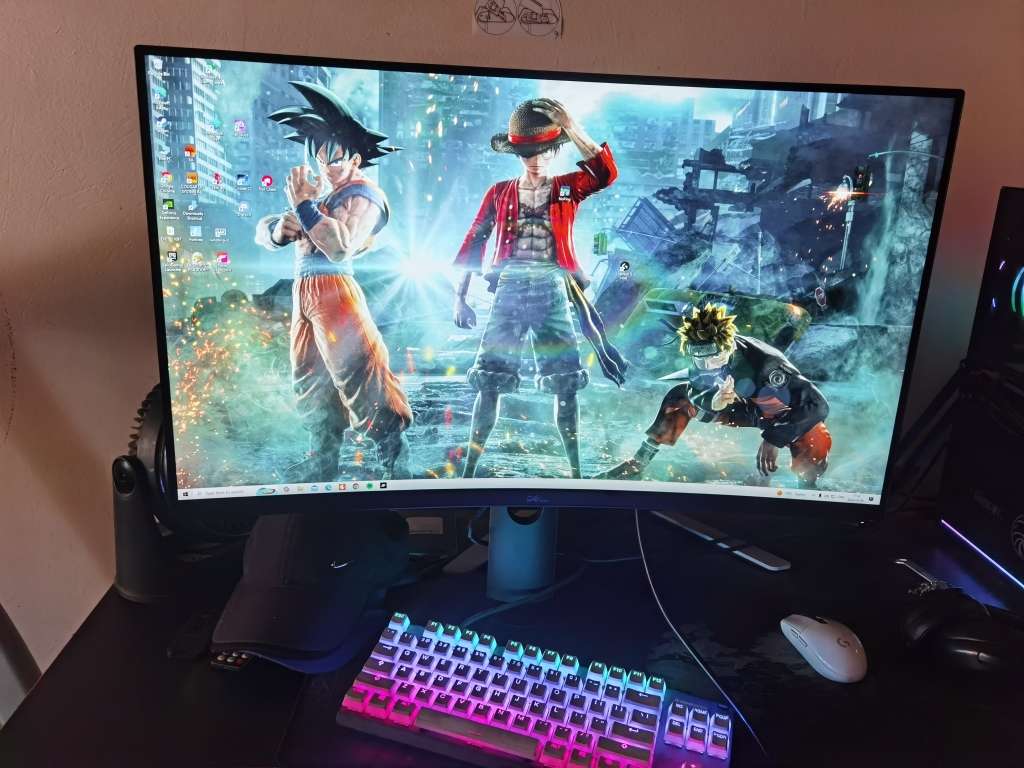Dell 32" 2560 x 1440  165Hz curved gaming monitor