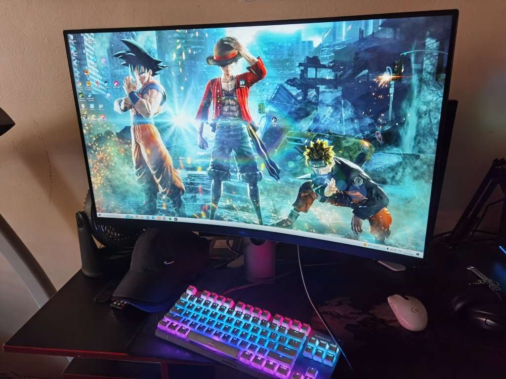Dell 32" 2560 x 1440  165Hz curved gaming monitor