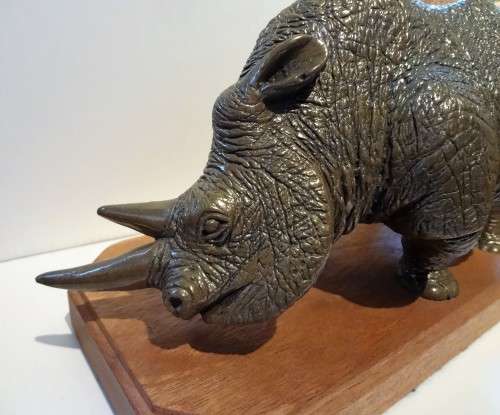 JONAH RUNYANGA - RHINO SCULPTURE
