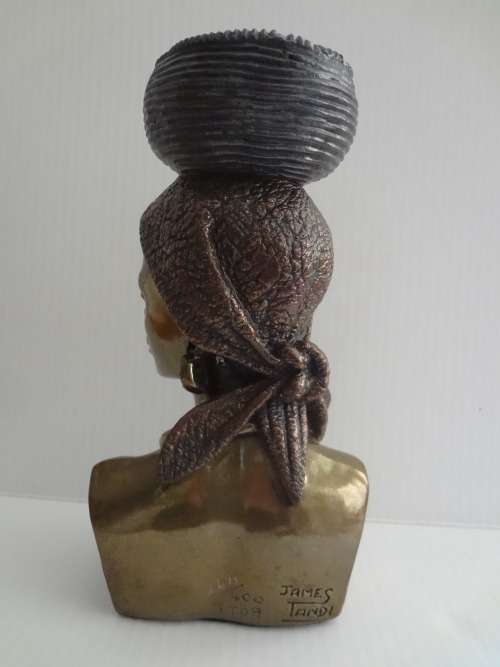 JAMES TANDI SCULPTURE