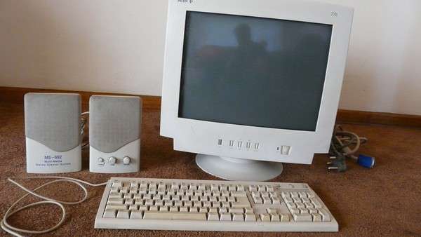 Acer Desktop Screen, Speakers & Keyboard Free !!!!! CRAZY !!!