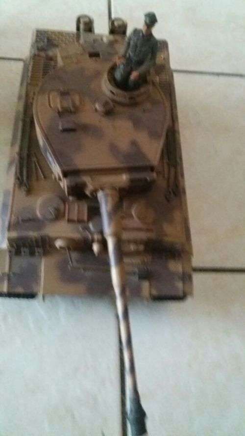 ww2 military german tiger tank  1:18 scale  bravo team