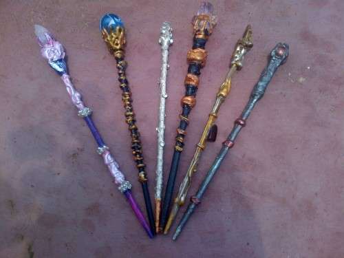 HARRY POTTER TYPE WANDS(PLSE SEE DESCRIPTION & ALL MY ITEMS)