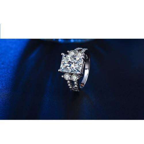Stunning & Breathtaking!Princess Cut 4.48CT Sim.Diamond with Extraordinary Design. SIZE8 925 Stamped