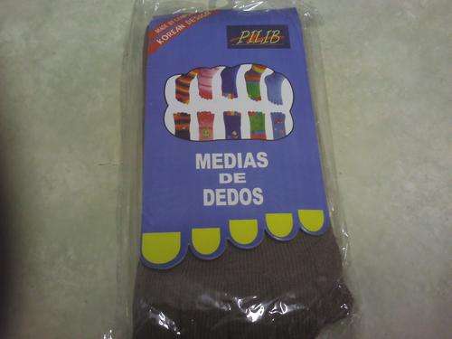 MAGIK SOCKS WITH TOES, FITS FROM CHILD TO ADULT, COLOUR DARK BROWN